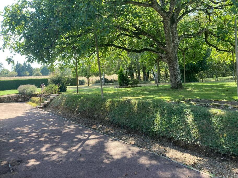Вилла Longere Du Perche Montigny-le-Chartif Экстерьер фото